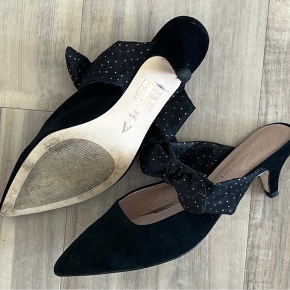Anthropologie Black Suede Pointed Mule Heels with Polka Dot Bow-7.5 - Picture 4 of 4